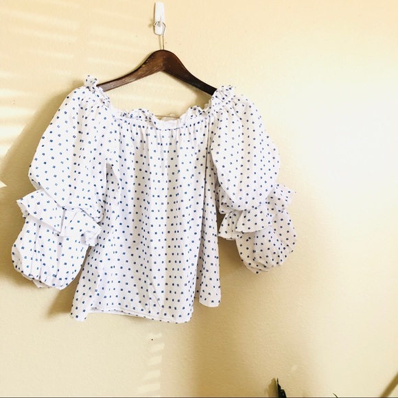 Olivia Culpo x Le Tote || Off Shoulder Ruffle Top - Picture 8 of 9